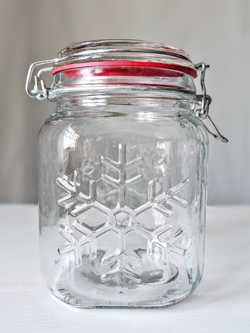 Vintage Anchor Hocking Home Collection Snowflake Jar Wire Clamp Lid 6” (1970s)